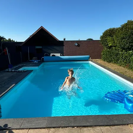 De Weelen Met Jacuzzi En Of Zwembad Topkeuze Romantiek Bed & Breakfast