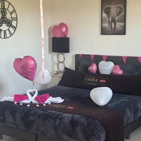 De Weelen Met Jacuzzi En Of Zwembad Topkeuze Romantiek Frühstückspension Lutjebroek