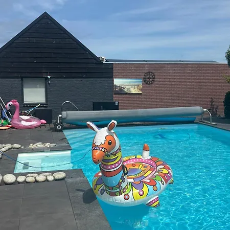 De Weelen Met Jacuzzi Huwelijks Topkeuze! Frühstückspension